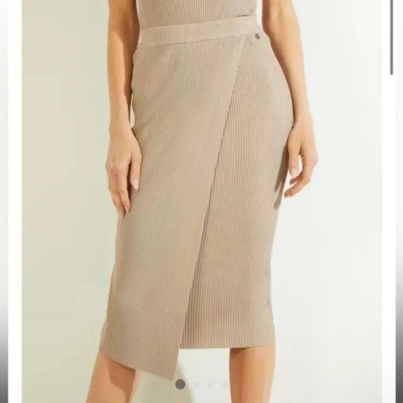 NWT Guess Yvette Sweater Pencil Skirt in Summer Clay L - Picture 1 of 11